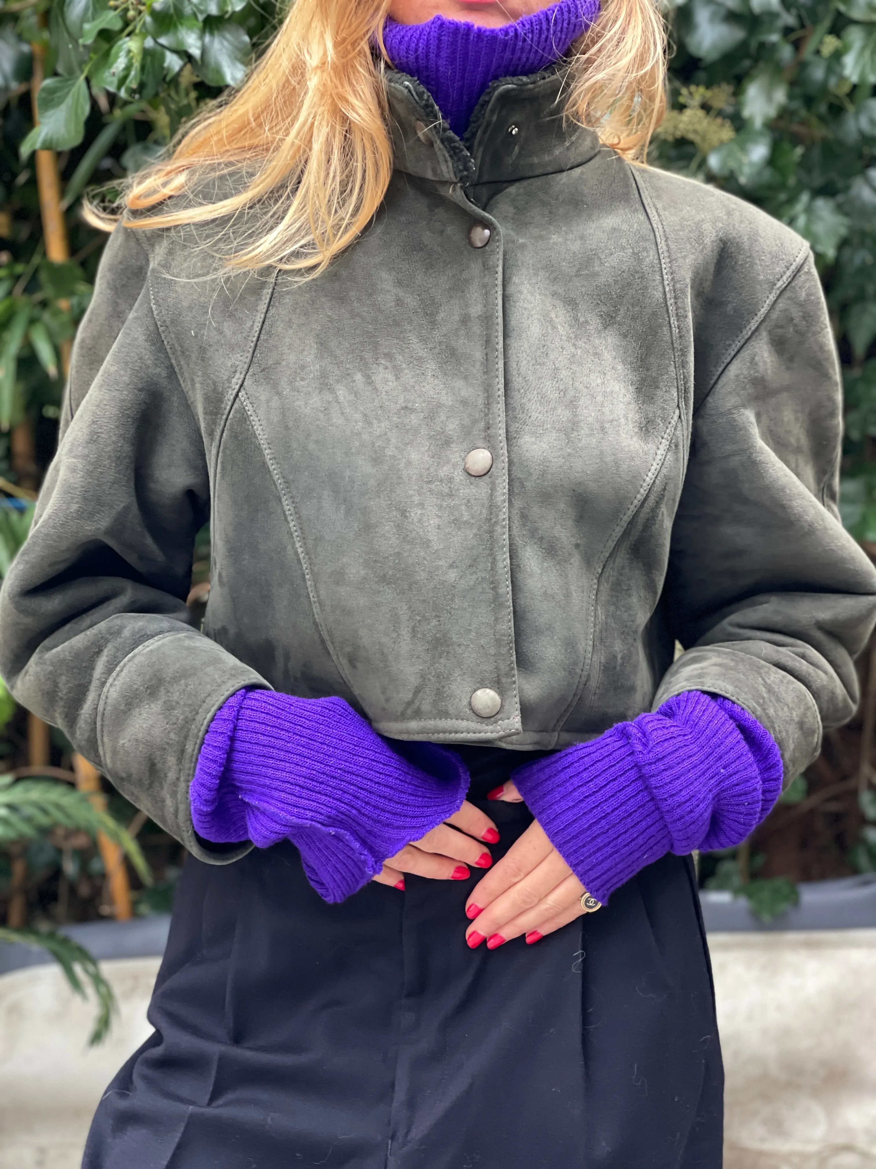 Cropped pine green lammy jacket.