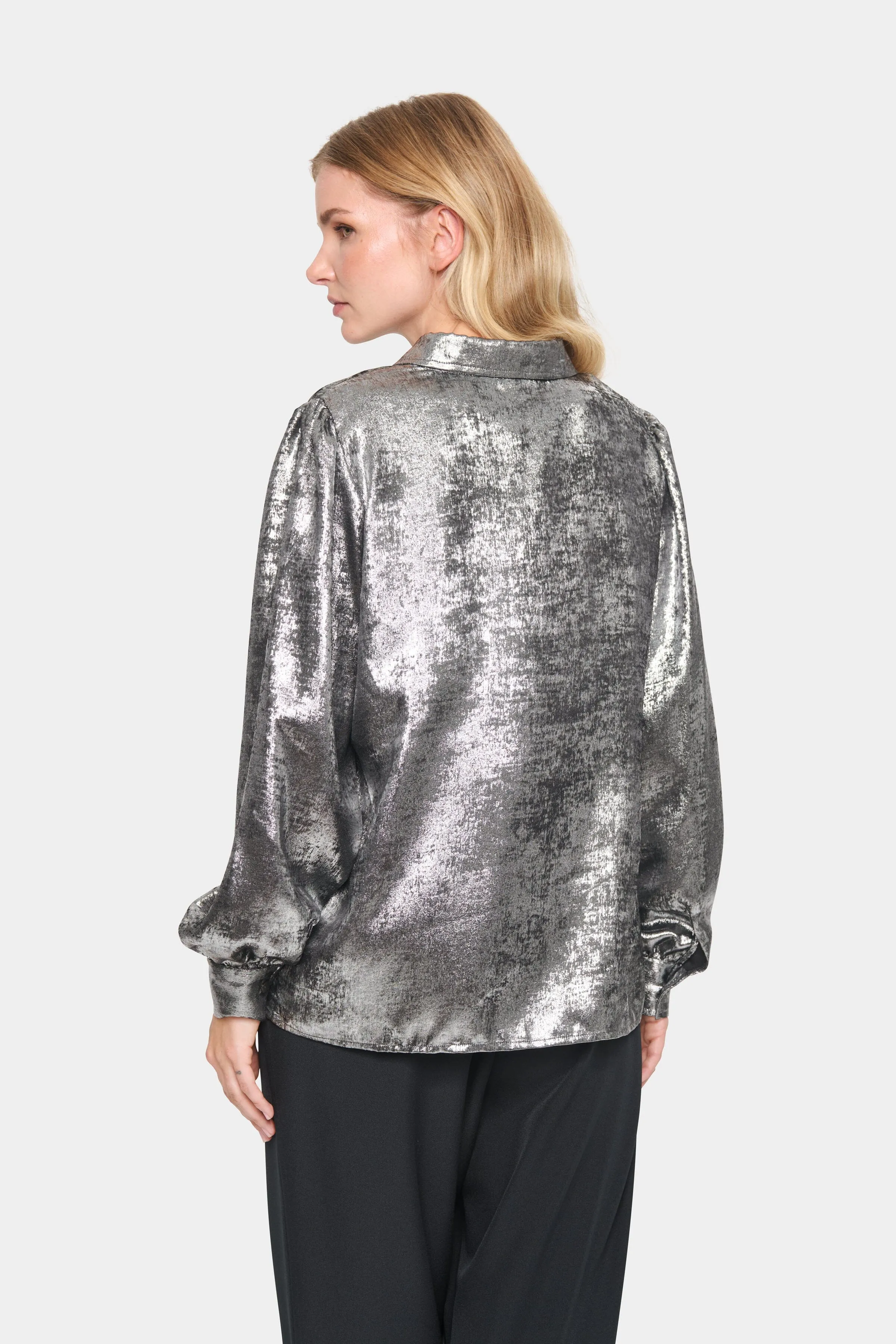 ELEVATED SILVER BUTTON DOWN BLOUSE