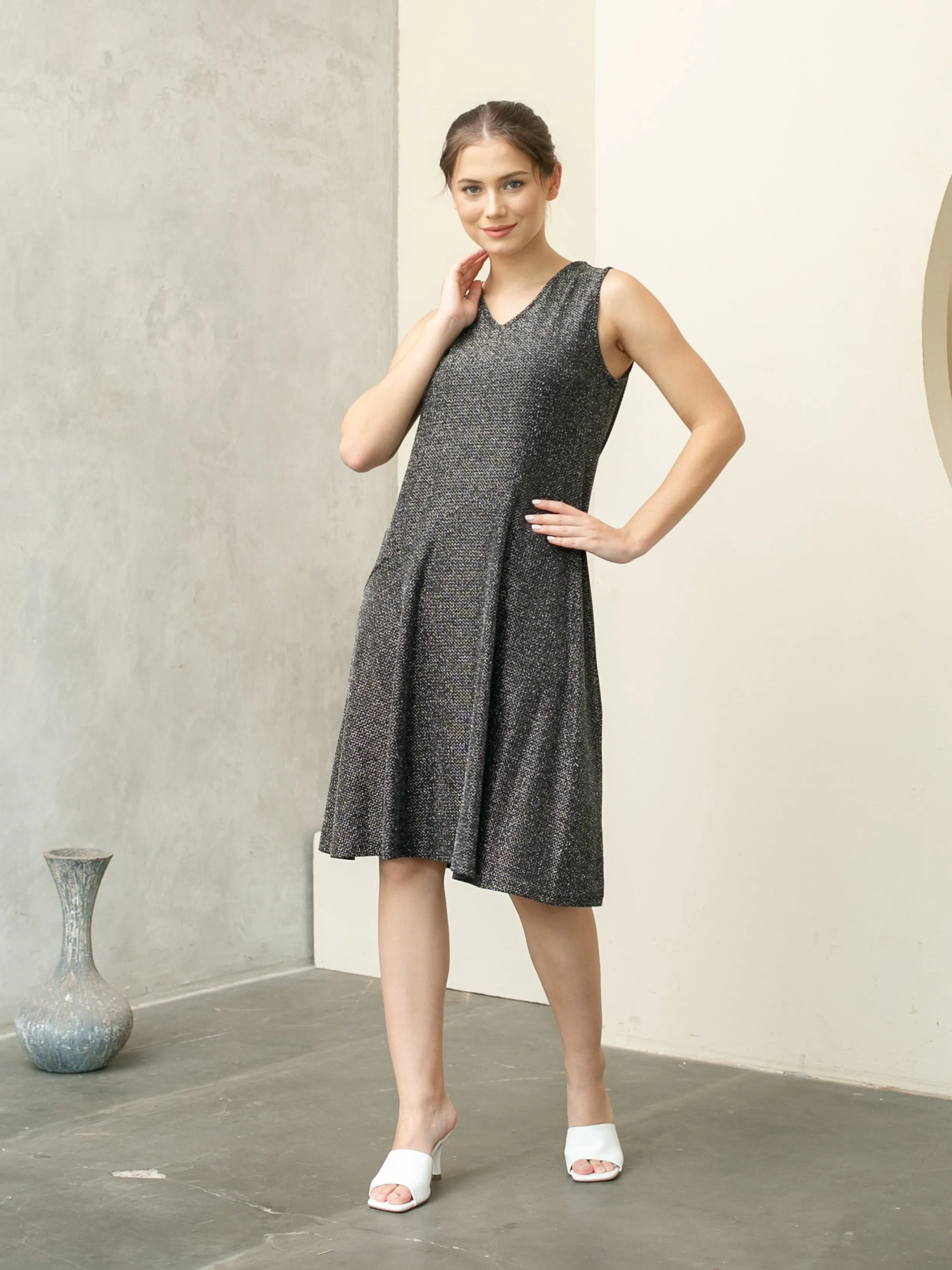 Illy Dress - V neck Dress - Black Shiny