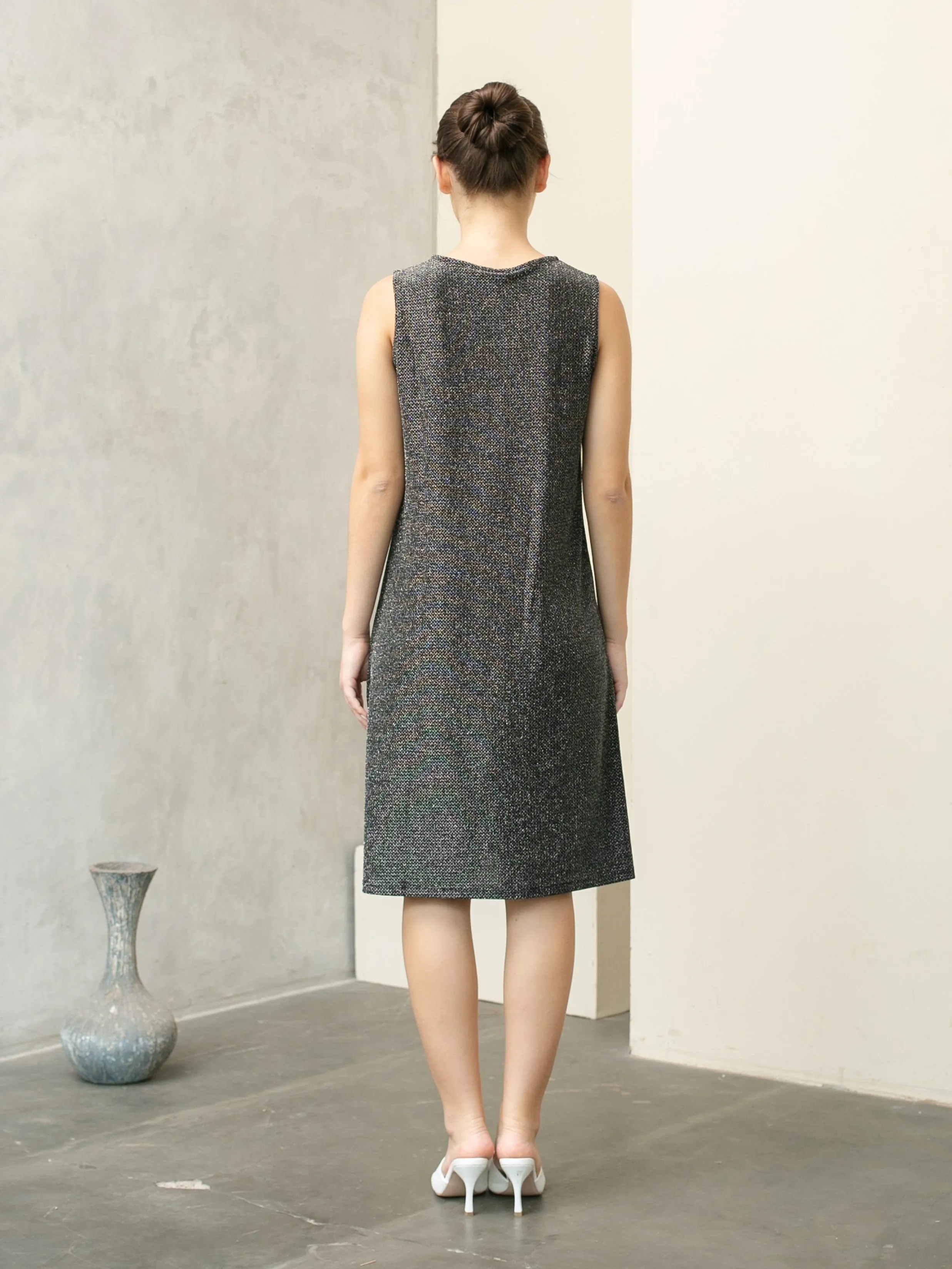 Illy Dress - V neck Dress - Black Shiny