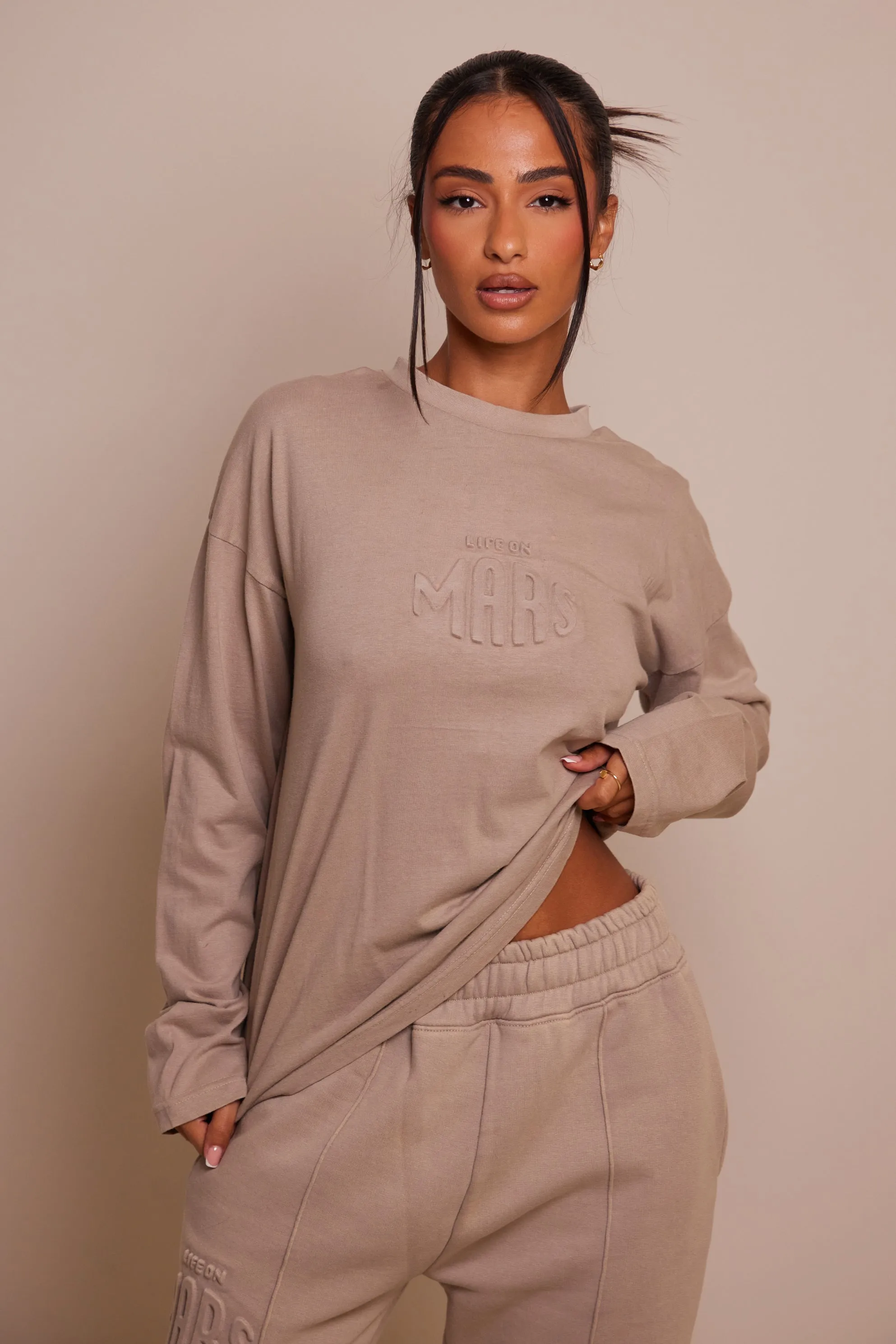 The Embossed Long Sleeve T-shirt - Stone